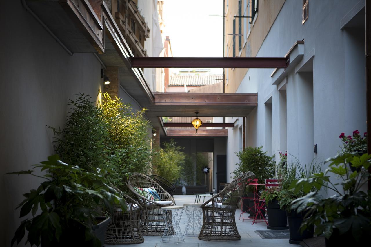 Aqua Apartments Venesia Bagian luar foto